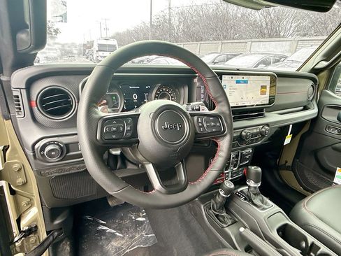 New 2026 Jeep Wrangler Unlimited Rubicon 392 w/ Quick Order Package 27X Moab AWD/4WD image 11
