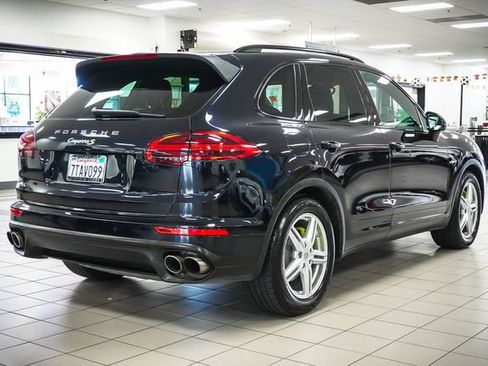 Used 2016 Porsche Cayenne S AWD/4WD image 6
