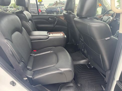 Used 2019 INFINITI QX80 Luxe w/ Cargo Package AWD/4WD image 12