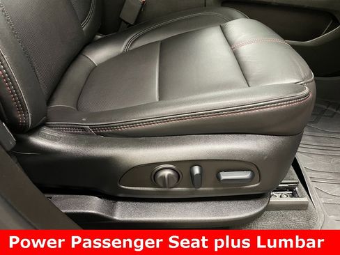 Used 2023 Chevrolet Traverse RS w/ LPO, Floor Liner Package image 12