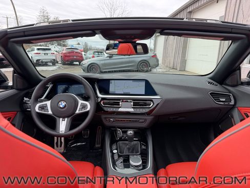 Used 2025 BMW Z4 M40i w/ Edition image 42