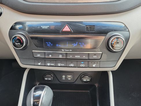 Used 2018 Hyundai Tucson Sport image 34