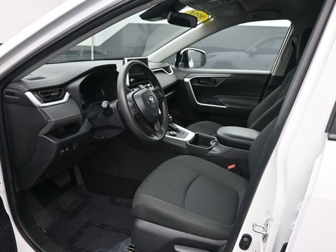 Used 2024 Toyota RAV4 LE image 11