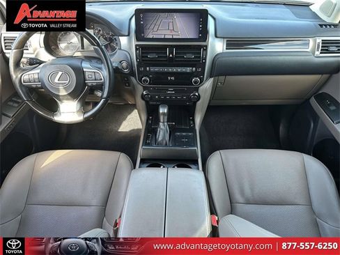 Used 2023 Lexus GX 460 Premium image 17