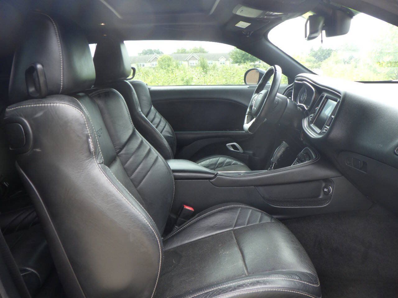 Used 2015 Dodge Challenger SRT w/ Technology Group RWD image 14