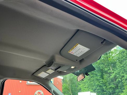 Used 2019 Ford F550 4x4 Regular Cab Super Duty image 23