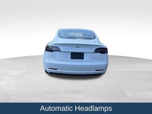 Used 2022 Tesla Model 3 Long Range AWD/4WD image 7