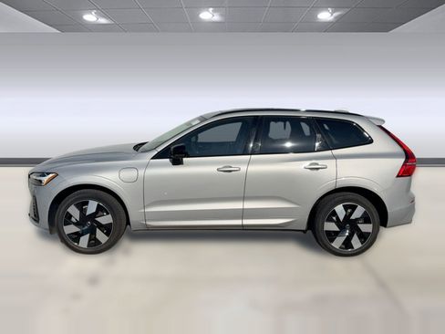 Certified 2023 Volvo XC60 T8 Plus w/ Climate Package image 2