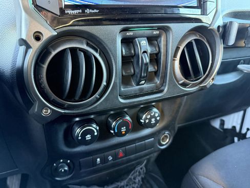 Used 2014 Jeep Wrangler Unlimited Sport w/ Quick Order Package 24S image 23