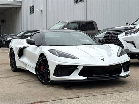 Used 2023 Chevrolet Corvette Stingray Premium Conv w/ Z51 Performance Package image 2