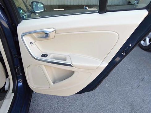 Used 2013 Volvo S60 T5 image 46