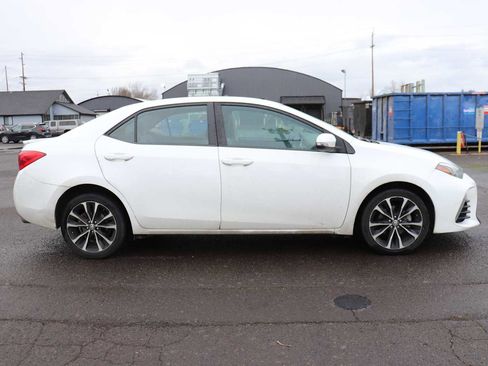 Used 2019 Toyota Corolla SE image 4
