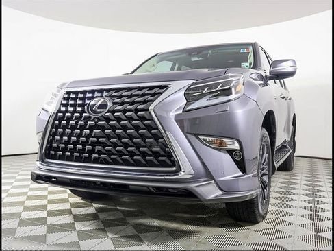 Certified 2023 Lexus GX 460 Luxury w/ Sport Design Package AWD/4WD image 2