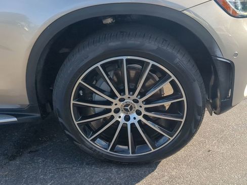 Certified 2021 Mercedes-Benz GLC 300 GLC 300 w/ AMG Line image 21