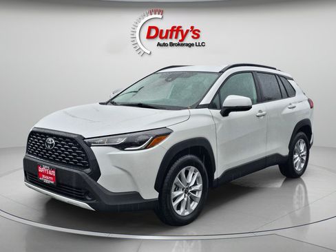 Used 2022 Toyota Corolla Cross LE AWD/4WD image 13