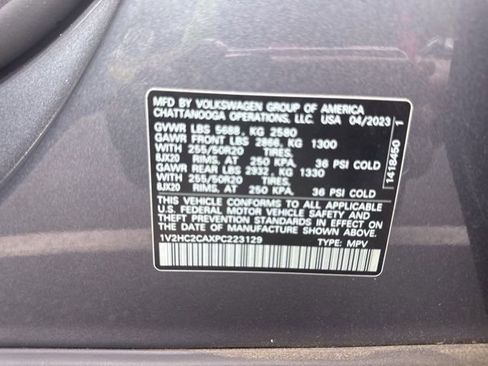 Used 2023 Volkswagen Atlas Cross Sport SE image 12