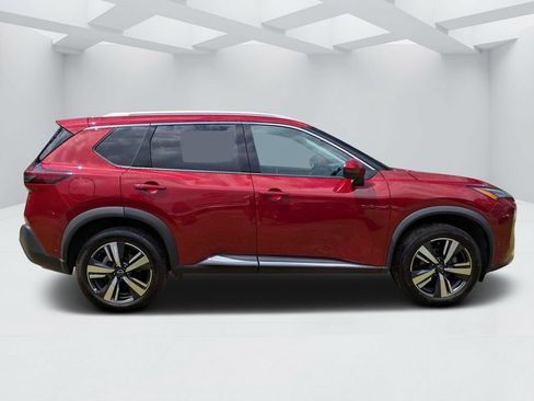 Used 2023 Nissan Rogue SL w/ SL Premium Package AWD/4WD image 2