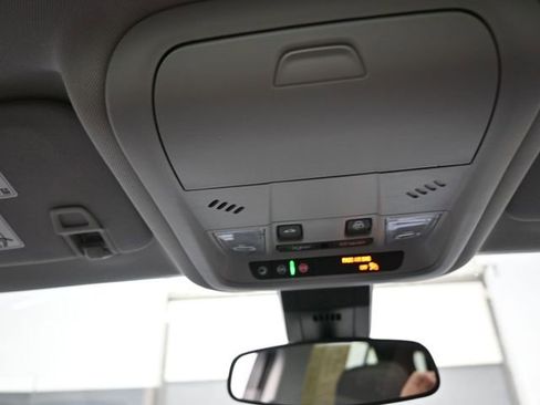 Used 2024 Chevrolet Equinox LT image 12