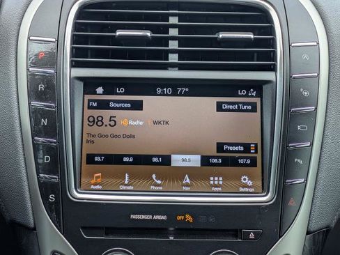 Used 2019 Lincoln Nautilus Reserve AWD/4WD image 17
