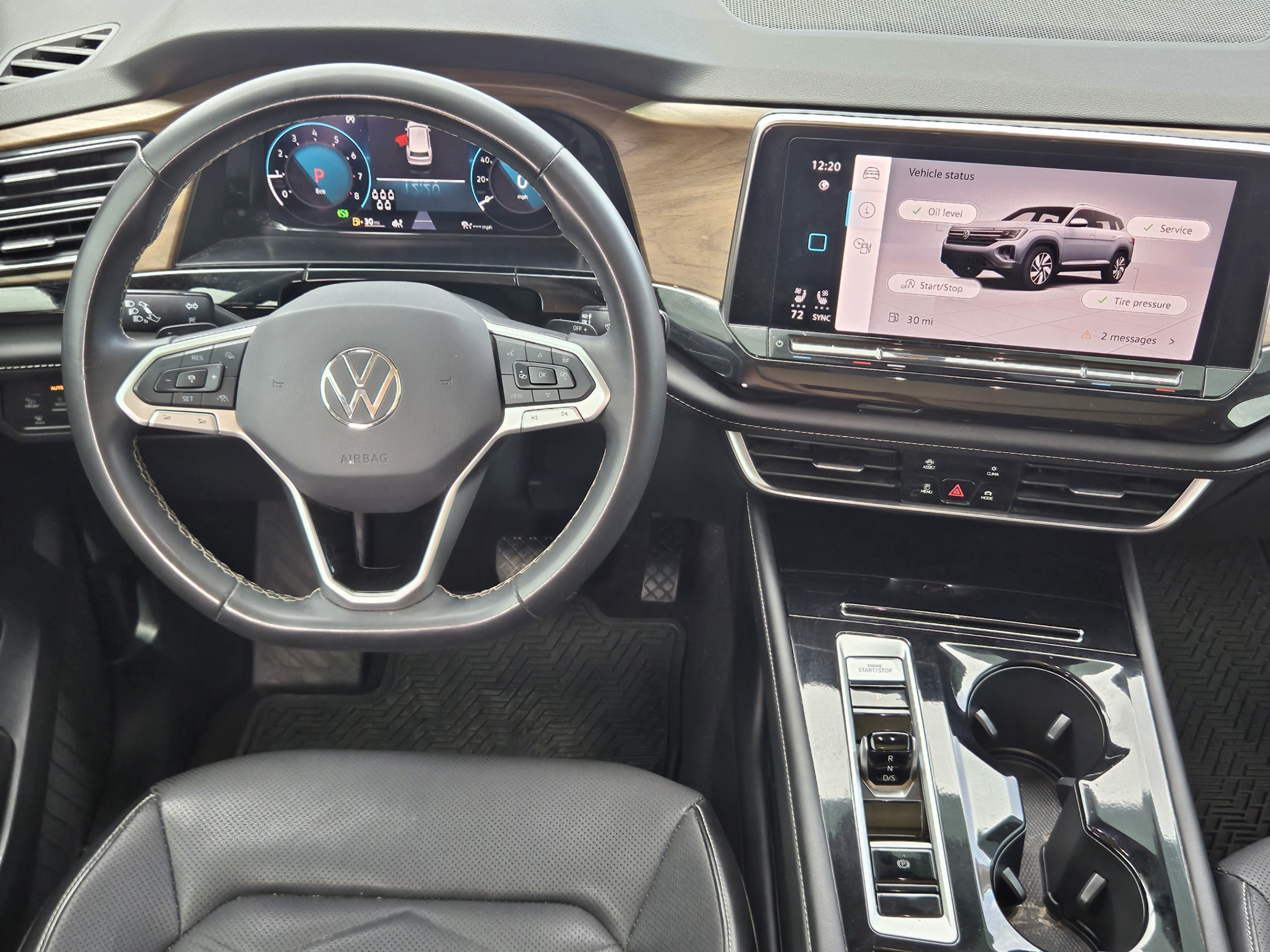 Used 2024 Volkswagen Atlas SE w/ Panoramic Sunroof Package FWD image 17