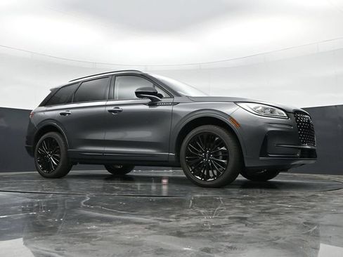 Used 2023 Lincoln Corsair Reserve w/ Equipment Group 201A AWD/4WD image 39