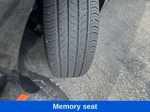 Used 2023 Buick Envision Essence w/ Sport Touring Package AWD/4WD image 3