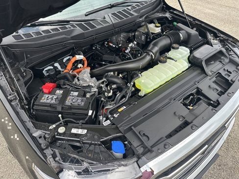 New 2025 Ford F150 Lariat w/ Equipment Group 501A Mid image 16