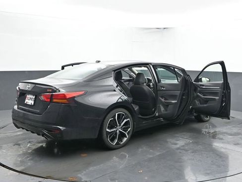 Used 2024 Nissan Altima 2.5 SR image 55