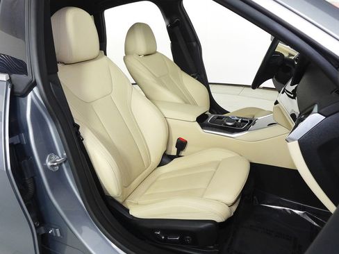Used 2024 BMW i4 eDrive35 w/ Premium Package RWD image 19