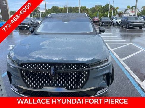 Used 2026 Lincoln Nautilus Reserve AWD/4WD image 2