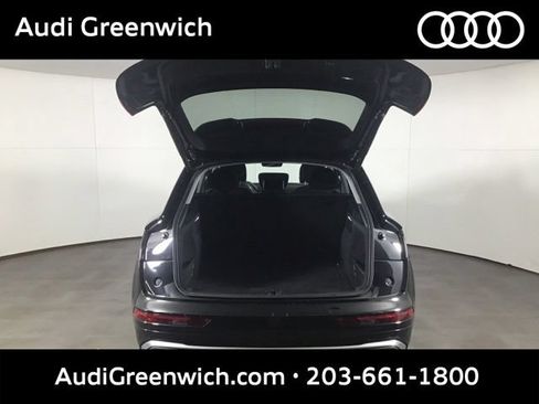 Used 2023 Audi Q5 2.0T Premium w/ Convenience Package AWD/4WD image 23
