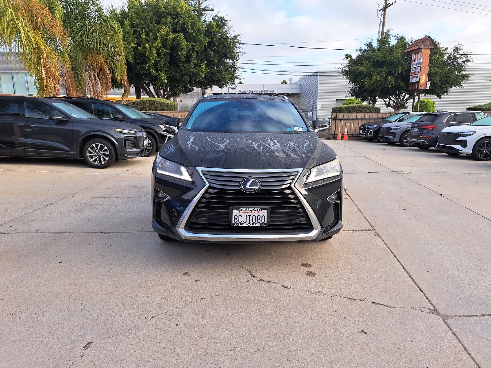 Used 2018 Lexus RX 450h AWD w/ Premium Package image 2