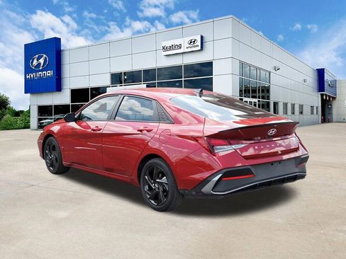 Certified 2026 Hyundai Elantra Sport FWD image 7