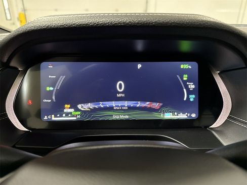 New 2025 Jeep Grand Cherokee Limited 4xe image 11