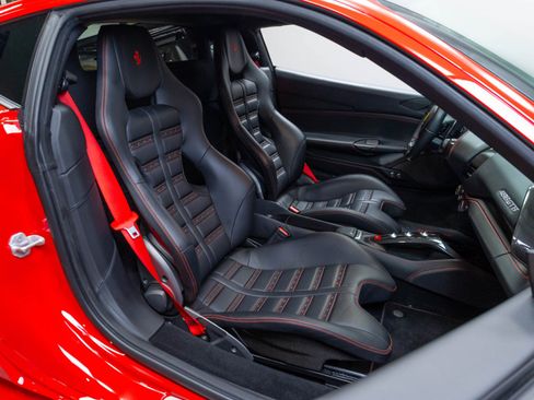 Used 2018 Ferrari 488 GTB RWD image 33