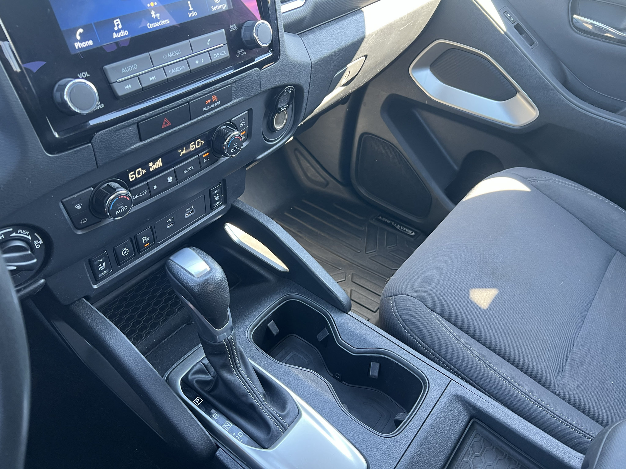 Used 2019 Nissan Titan PRO-4X w/ Pro-4x Convenience Package AWD/4WD image 28