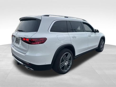 Used 2025 Mercedes-Benz GLS 450 4MATIC image 6