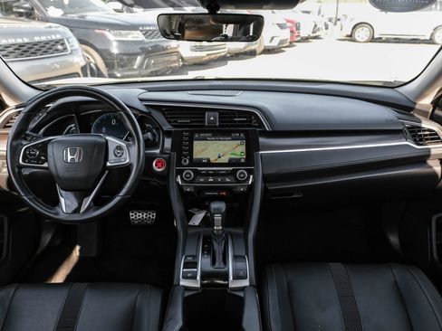 Used 2019 Honda Civic Touring image 14