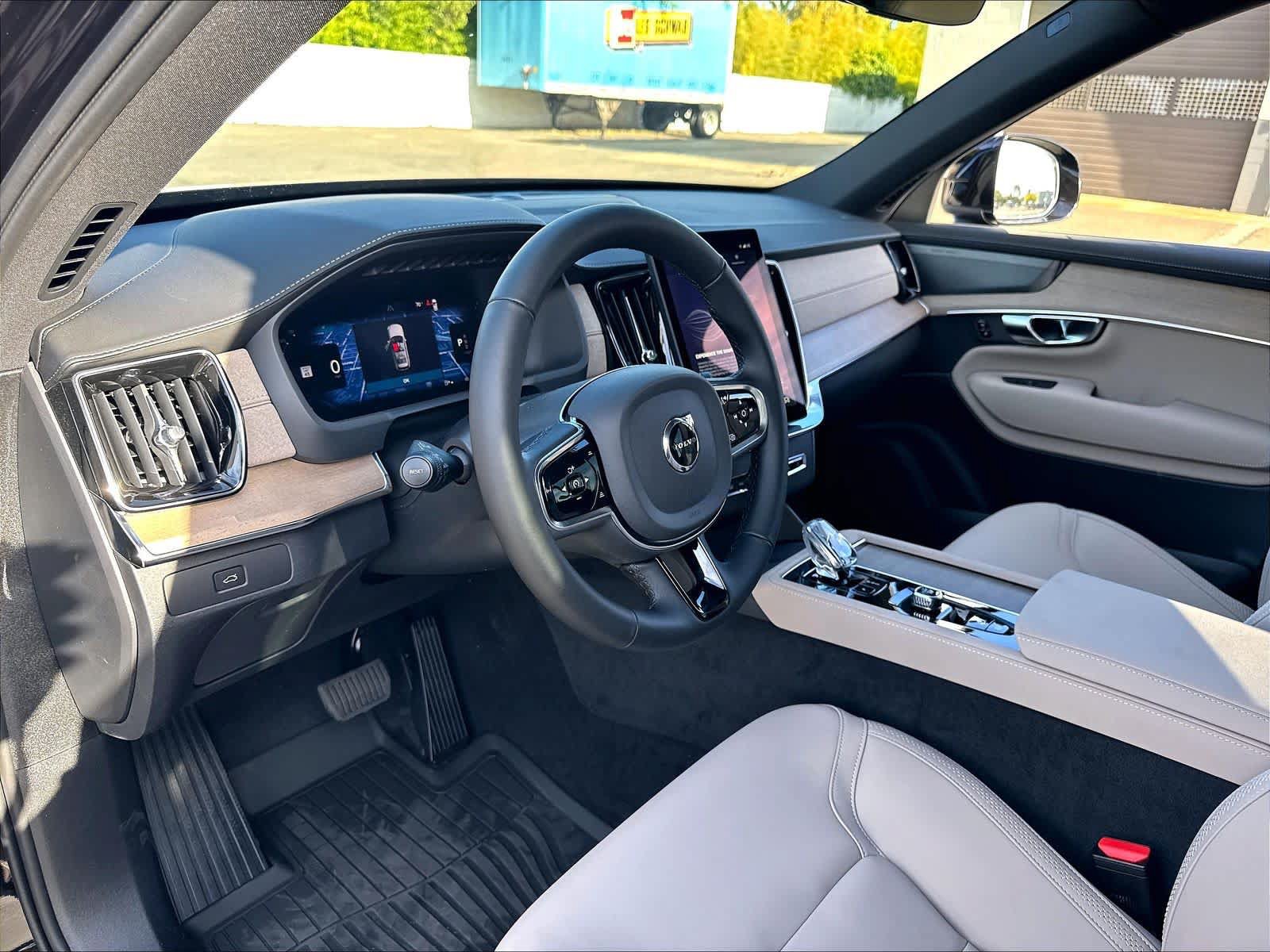New 2027 Volvo XC90 B6 Plus AWD/4WD image 8