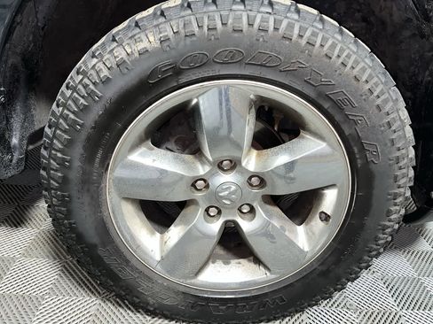 Used 2017 RAM 1500 Express w/ Black Ram 1500 Express Group image 10