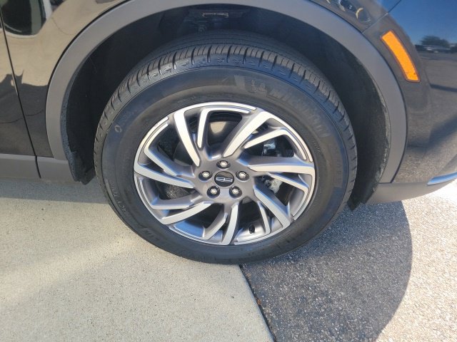 Certified 2024 Lincoln Corsair AWD image 16