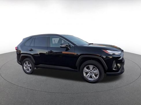 Used 2025 Toyota RAV4 XLE image 2