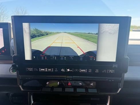 Used 2025 GMC Hummer EV 3X w/ LPO, Illumination Package AWD/4WD image 51