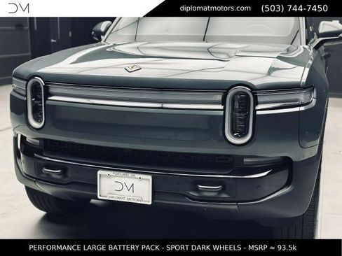 Used 2025 Rivian R1S Adventure AWD/4WD image 13