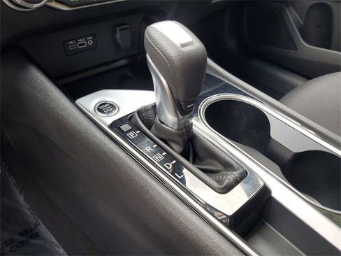 Used 2024 Nissan Altima 2.5 SV image 26