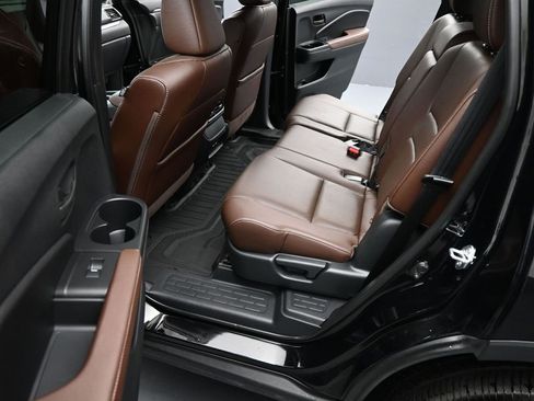 Used 2024 Honda Passport EX-L image 22