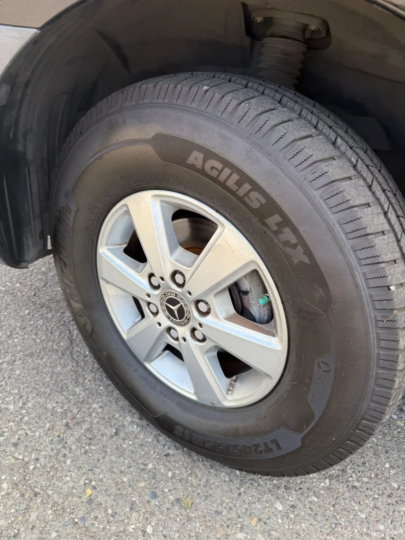 Used 2019 Mercedes-Benz Sprinter 2500 w/ Premium Package image 16