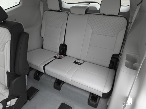 New 2026 GMC Acadia Denali w/ Super Cruise Package FWD image 33