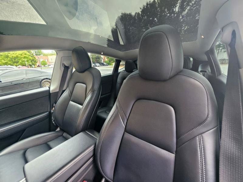 Used 2021 Tesla Model Y Long Range AWD/4WD image 38