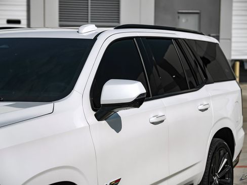 Used 2025 Cadillac Escalade V w/ LPO, Floor Liner Package image 23